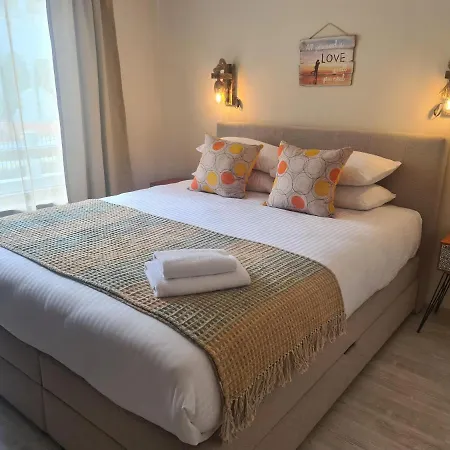 Aparthotel Sea Dreams Yellow Submarine *