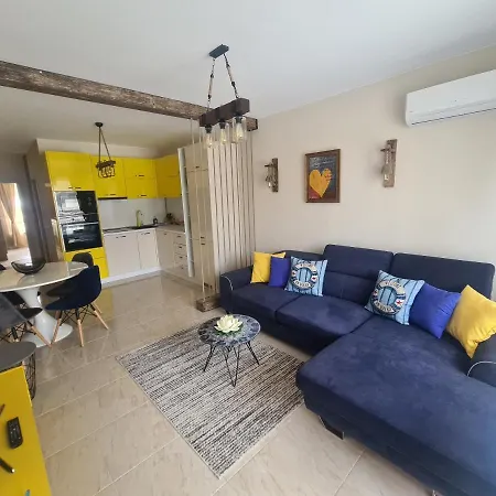 Aparthotel Sea Dreams Yellow Submarine Sveti Vlas